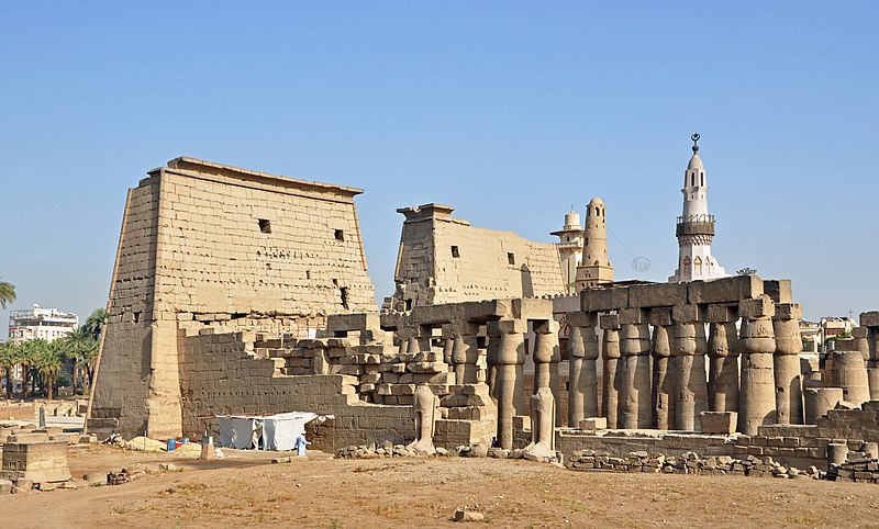 Photographie du temple de Louxor à Thèbes.